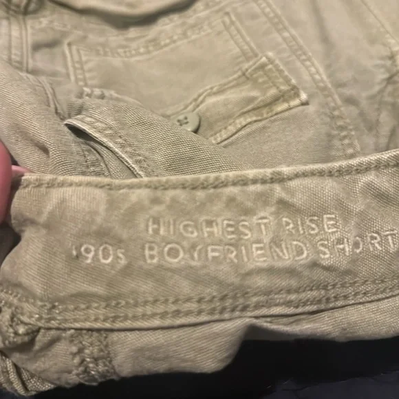 ✨ American Eagle Highest Rise 90s Boyfriend Shorts | Size 2 | Army Green ✨ - Picture 7 of 8